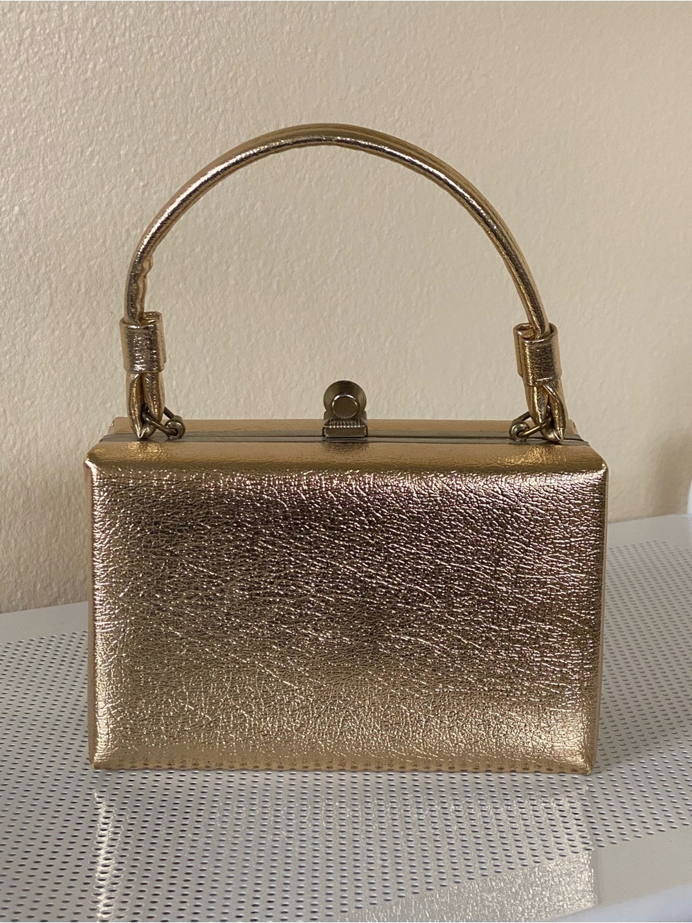 Vintage Dover Metallic Gold Box Handbag with Top Handle - Picture 2 of 9